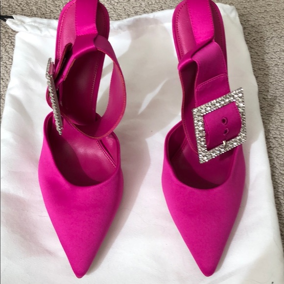 Barbie Pink House of CB Shoes - Picture 2 of 7